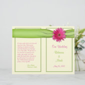 Pink Gerbera Daisy Green Ribbon Wedding Program (Stehend Vorderseite)