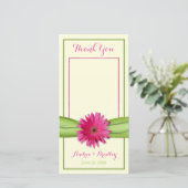 Pink Gerbera Daisy Green Ribbon Wedding Vielen Dan Dankeskarte (Stehend Vorderseite)