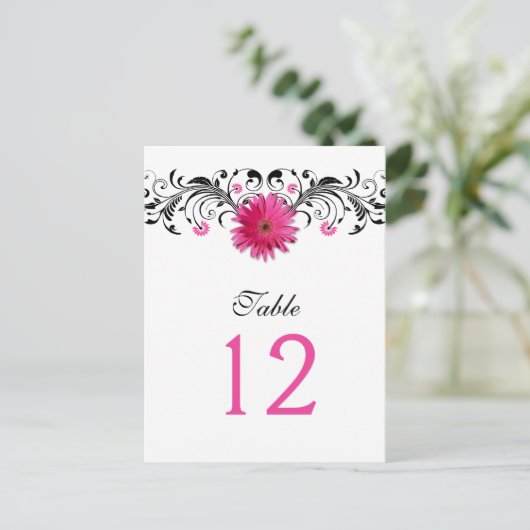 Pink Gerbera Daisy Wedding Tischnummer Card (Stehend Vorderseite)