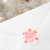 Pink Gingham Berry First Birthday Party Runder Aufkleber
