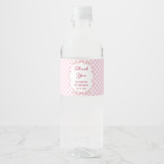 Pink Gingham Bow First Birthday Water Bottle Label Wasserflaschenetikett (Vorderseite)