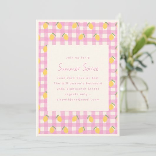 Pink Gingham Lemon Fruit Summer Soiree Party  Einladung (Stehend Vorderseite)