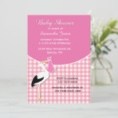 Pink Gingham mit Stork Baby Shower Einladung (Stehend Vorderseite)