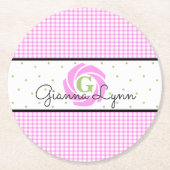 Pink Gingham Monogram Runder Pappuntersetzer (Vorderseite)
