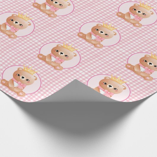 Pink Gingham Queen Bear Cub Geschenkpapier (Ecke)