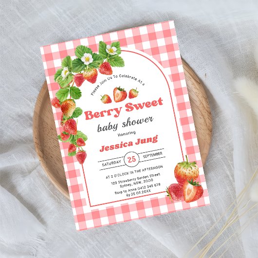 Pink Gingham Strawberry Baby Dusche Party Einladung