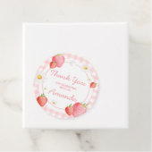 Pink Gingham Strawberry Berry Birthday Party Runde Geschenkanhänger (Beispiel)