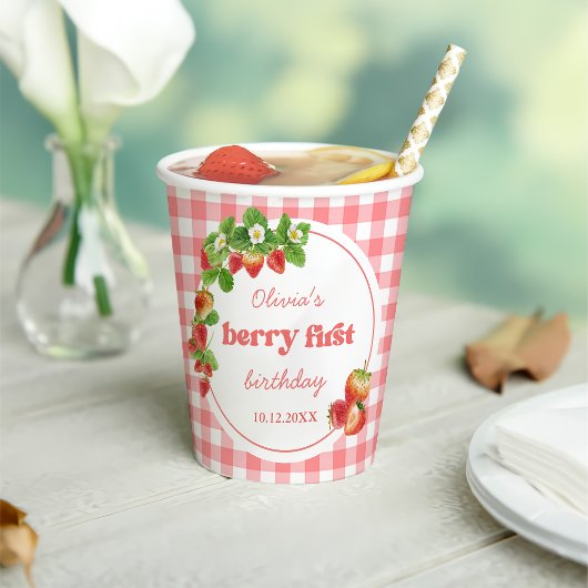 Pink Gingham Strawberry Birthday Pappbecher