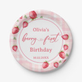 Pink Gingham Strawberry Birthday Pappteller (Vorderseite)