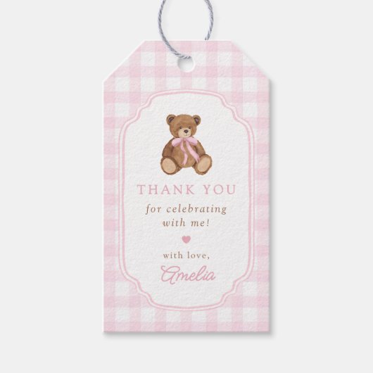 Pink Gingham Teddy Bear Beary First Birthday Geschenkanhänger (Vorderseite)