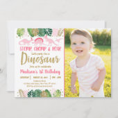 Pink Girl Dinosaur Tropical Birthday Einladung (Vorderseite)