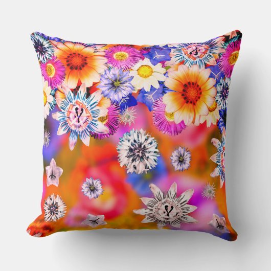 Pink Girl Künstlerisch Floral Collage Artwork Deco Kissen (Vorderseite)