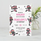 Pink Girl Ninja Warrior Karate Birthday Einladung (Stehend Vorderseite)