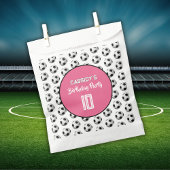 Pink Girl Soccer Birthday Party Geschenktütchen