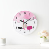 Pink Glam Lipstick & Nail Polnische Schönheit Them Große Wanduhr (Zuhause)