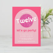 Pink Glitzer Poolside jedes Alter Tee Hot Pink Ein Einladung (Stehend Vorderseite)