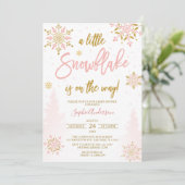Pink Gold Glitzer Kleine Snowflake Babydusche Einladung (Stehend Vorderseite)