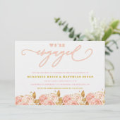 Pink Gold Peony Wir sind Verlobte Engagement Party Einladung (Stehend Vorderseite)