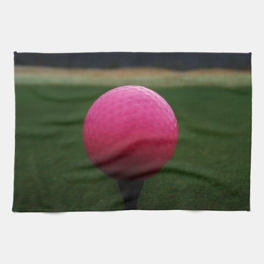 Pink Golf Ball auf dem Golfplatz Handtuch (Horizontal)