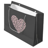 Pink Gradient Heart Circles – Dark Grey Minimal Große Geschenktüte (Vorderseite Schrägansicht)
