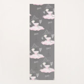 Pink & Gray Couture Ballerina Girls Chic Mode Yogamatte (Vorderseite)