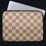 Pink Green Checkered Gingham Pattern Laptopschutzhülle<br><div class="desc">Pink Green Checkered Gingham Pattern</div>