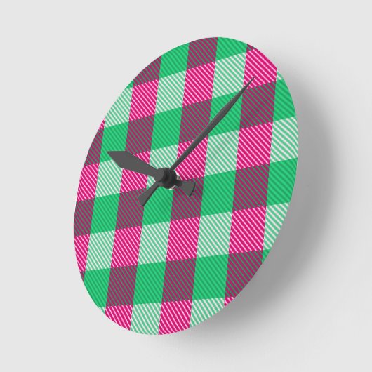Pink Green Gingham Karo Design Runde Wanduhr (Winkel)