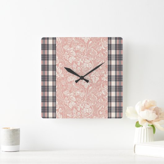 Pink & grey plaid stripes AI art Quadratische Wanduhr (Zuhause)