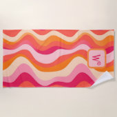Pink Groovy Retroästhesie - Mit Monogramm Strandtuch (Vorderseite)