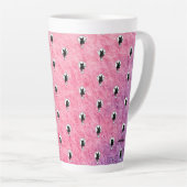 Pink Halloween Latte Tasse von Poet Adiela Akoo (Rechte Ecke)