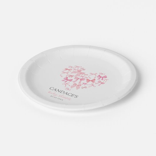 Pink Heart Bow Custom Baby Shower Feier Pappteller (Schrägansicht)
