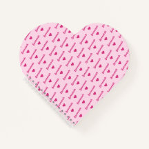 Pink Heart Notebook mit wiederholtem Namen und Her