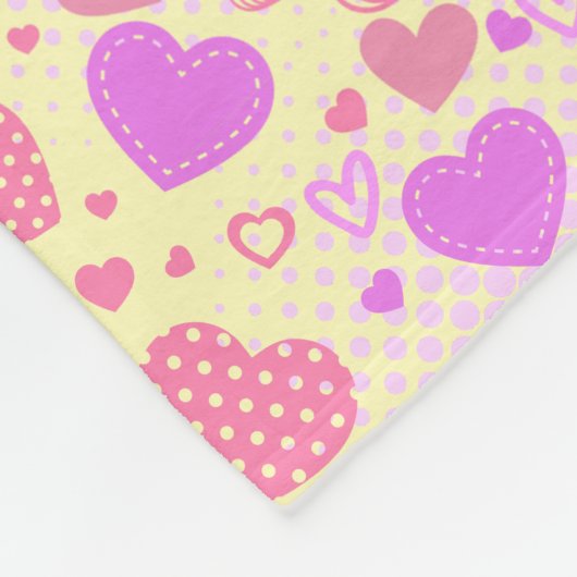 Pink Hearts Pattern 01 Lyellow BG Fleecedecke (Ecke)