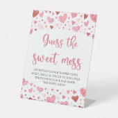 Pink Hearts rät das Sweet Mess Baby Shower Game Sockelschild (Vorderseite)