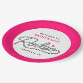 Pink Her Last Rodeo Bachelorette Party Pappteller (Schrägansicht)