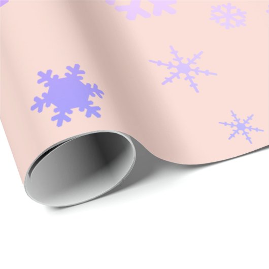 Pink Holographic Christmas Snowflake Pattern Geschenkpapier (Rolleneckpunkt)