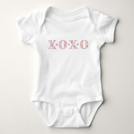 Pink Hugs und Kisses Baby Valentine Bodysuit Baby Strampler (Vorderseite)