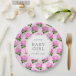 Pink Hydrangea Muster Sweet Baby Girl Pappteller<br><div class="desc">Die Teller sind hübsch für eine Babydusche und mit hübsch rosa Hydrangea-Blüten gestaltet. Sie sind leicht zu personalisieren und zeichnen sich durch ein Party aus,  das den reizvollen Charme einer Hütte auf dem Lande hat.</div>