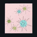 Pink Iconic Atomic Sternexplosionen Notepad Notizblock<br><div class="desc">Dieses rosa Ikonische Atomic Sternexplosion Notepad Muster verfügt über die ikonischen atomaren Sternexplosionen. Das ist richtig! Die alte Schule, First Lady Pink farbener Hintergrund mit goldenen Fesseln ist der perfekte Hintergrund für die lebendigen türkisfarbenen, beruhigenden Sellerie und kitschigen Birnen grünen Kreise. Die Farbflecken sind sporadisch in verschiedenen Größen platziert, mit...</div>
