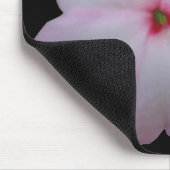 Pink Impatiens individuell anpassbares Mousepad (Ecke)