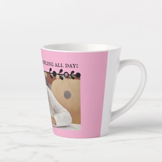 Pink Introvert Meme Latte Tasse (Rechts)