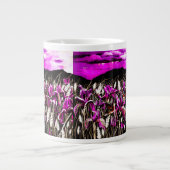 Pink Iris Storm Fields-Tasse Jumbo-Tasse (Vorderseite)