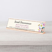 Pink Ivory Janitorial Cartoon Reinigungsmarke Schreibtischnamensplakette (Vorderseite )