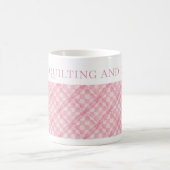 PINK KARO QUILT Weiße Tasse + Text (Mittel)