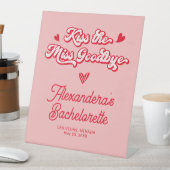 Pink Kiss, der Junggeselinnen-Abschied-Abschiedsze Sockelschild (In Situ)