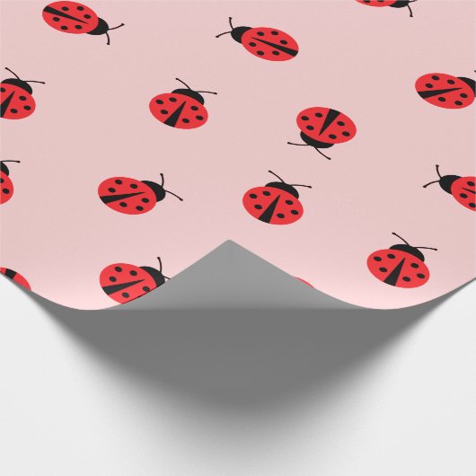 Pink Ladybug Wrapping Paper Geschenkpapier (Ecke)