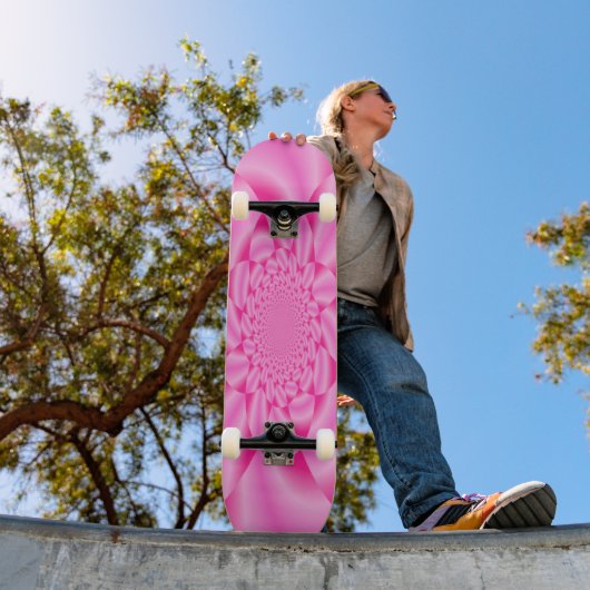 Pink Leaf Petal Skateboard (Außenbereich 1)