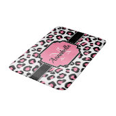Pink Leopard Print Badematte (Schrägansicht)