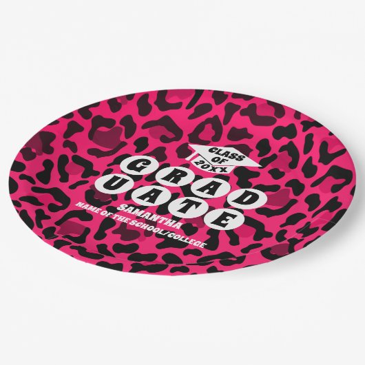 Pink Leopard Print Graduation Party Pappteller (Schrägansicht)