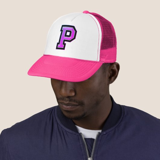 Pink Letter "P" Trucker Hat Truckerkappe (Beispiel)